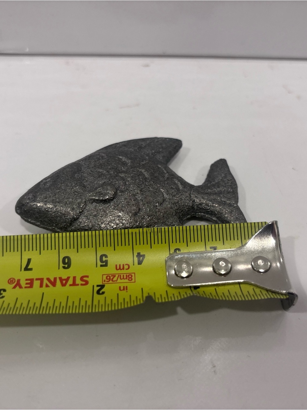 Vintage Cast Iron Fish Paperweight Small Nautical Desk Decor Figurine 2.5” - Picture 4 of 4